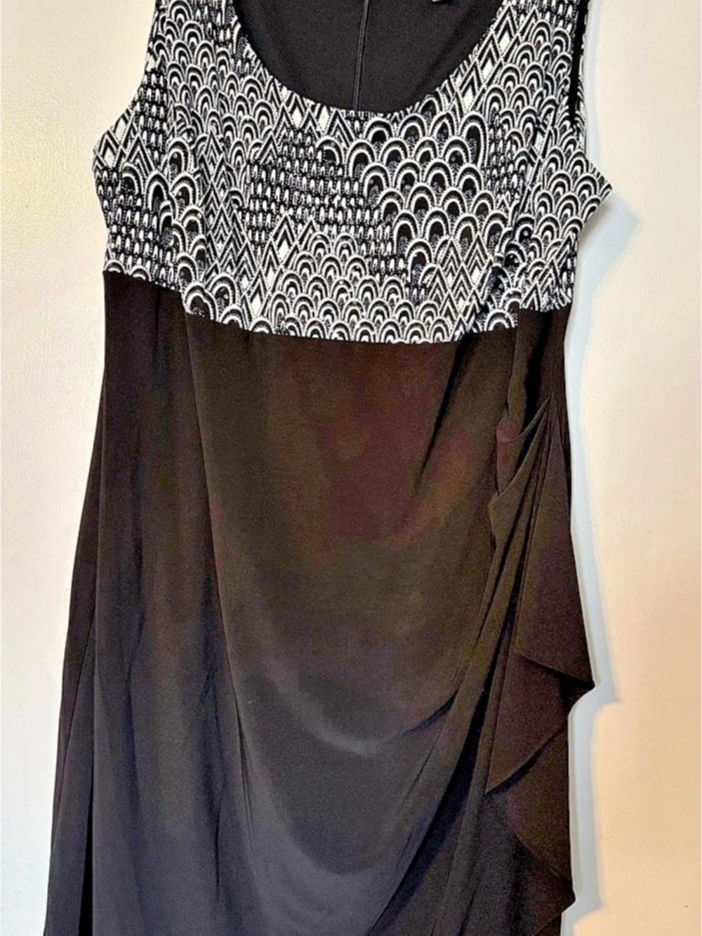 Dress Barn Black & White Geometric Dress Size 20